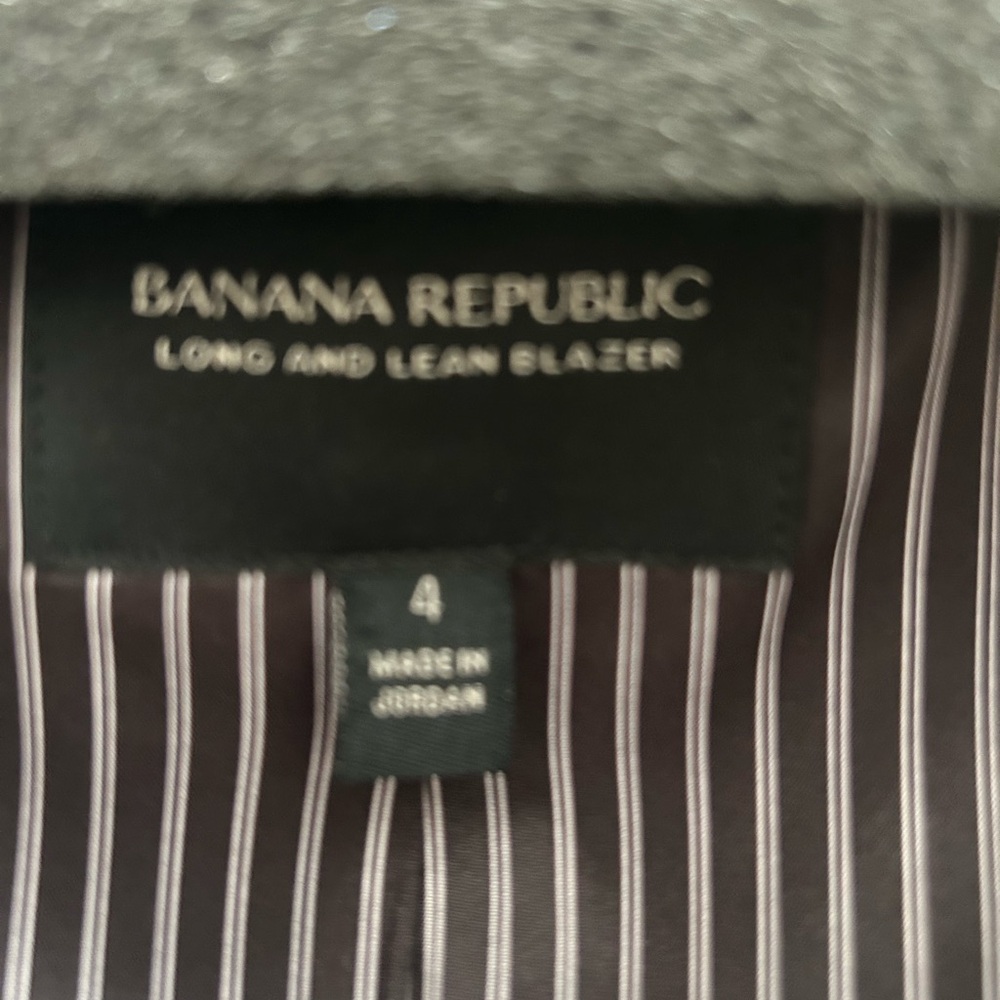 BANANA REPUBLIC fitted houndstooth blazer. - Picture 2 of 8